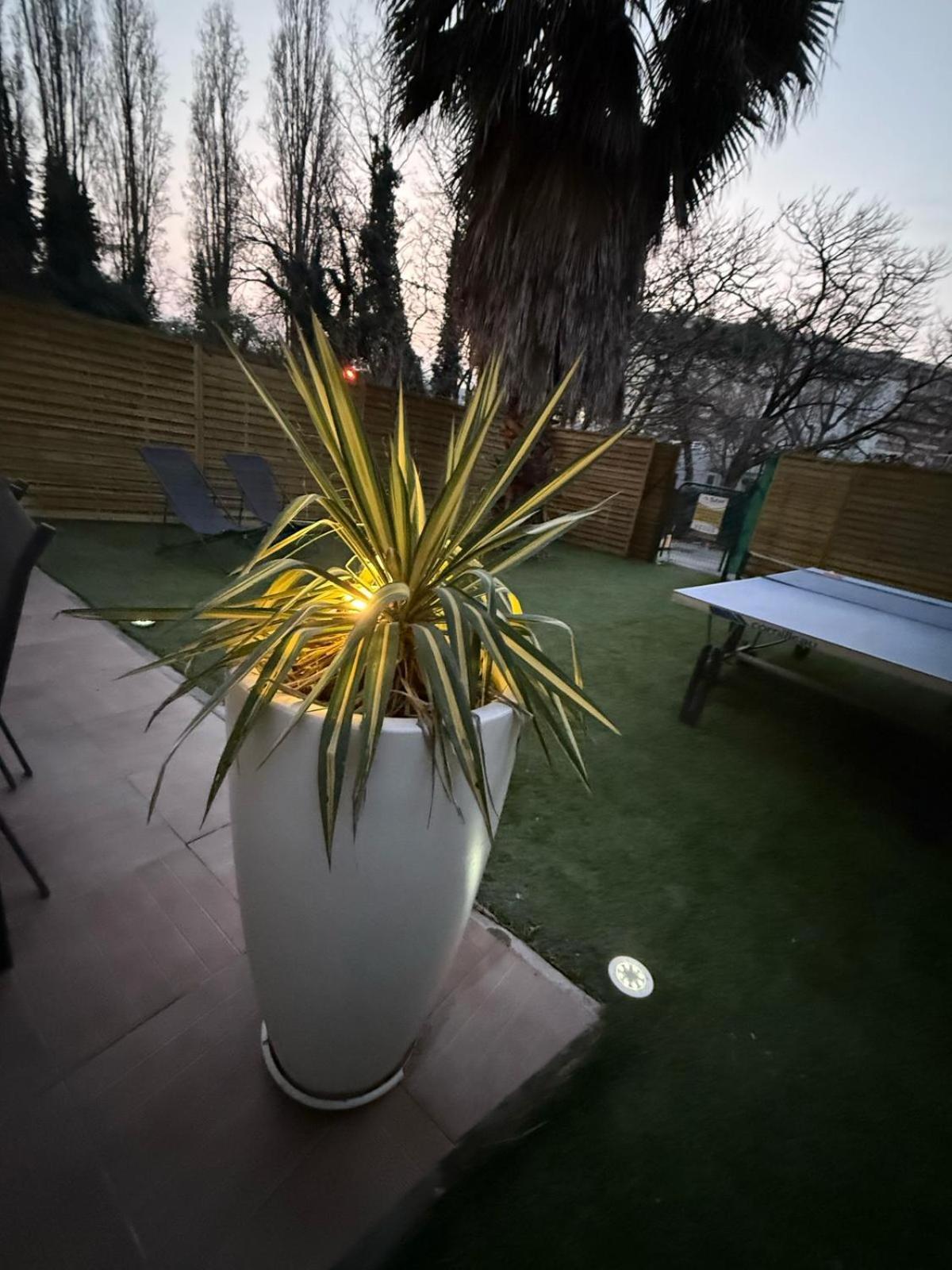 Maison Frappaz - 4 Bedrooms With Garden Вильорбан Екстериор снимка
